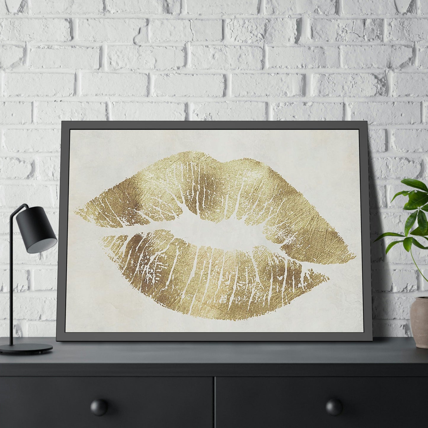 The Beauty of Gold: Striking Wall Art on Natural Canvas