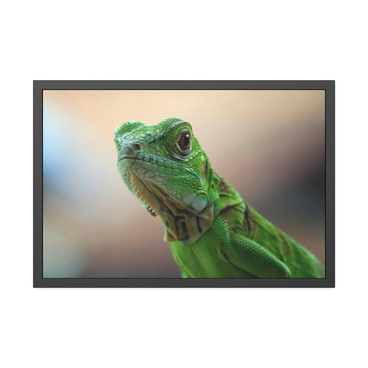 Scaly Beauty: Captivating Lizard Art on Natural Canvas